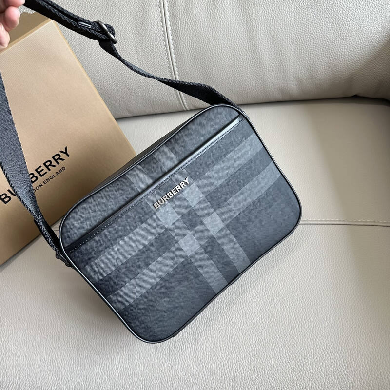 Burberry Black shoulder bag — AAA Quality Replica