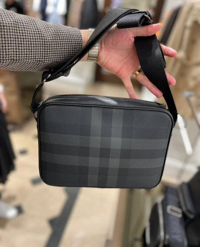 Burberry Muswell Charcoal Check with Black Leather Trim 25 x crossbody — AAA Quality Replica