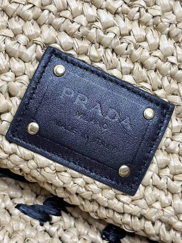 Prada Black shoulder bag — AAA Quality Replica