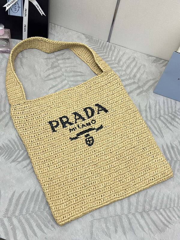 Prada Black shoulder bag — AAA Quality Replica