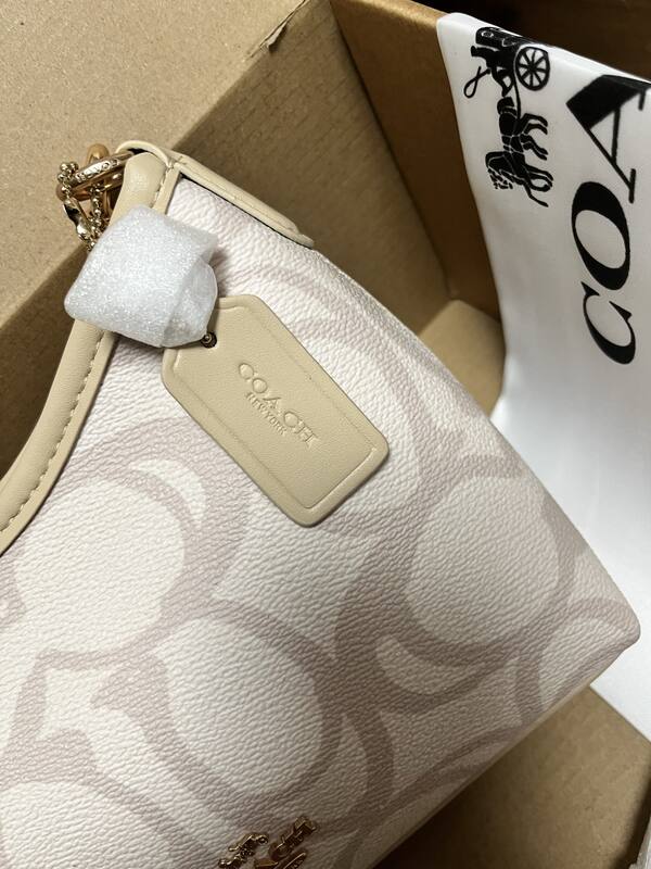 Coach Monogram shoulder bag — Premium Replica