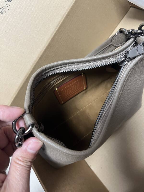 Coach Gray 25x18x10cm shoulder bag — Top Quality Replica