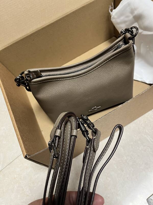Coach Gray 25x18x10cm shoulder bag — Top Quality Replica