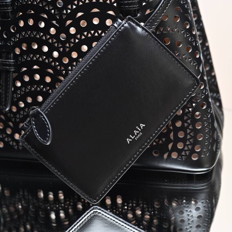 Burberry Black 25x18x10cm shoulder bag — 1:1 Replica