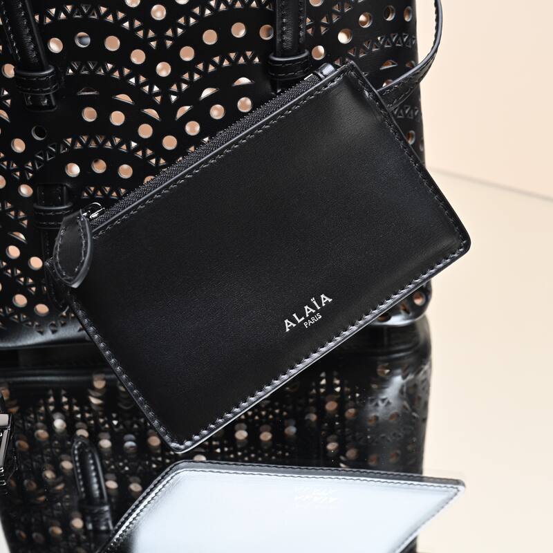 Burberry Black shoulder bag — AAA Quality Replica