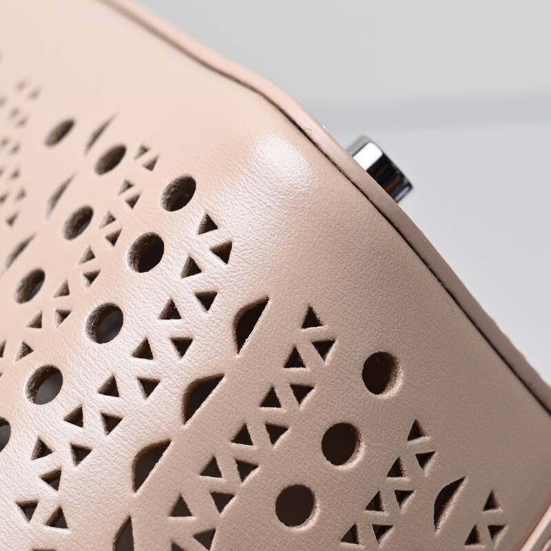 Burberry Beige 25x18x10cm shoulder bag — AAA Quality Replica