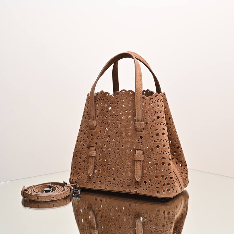 Burberry Brown shoulder bag — AAA Quality Replica