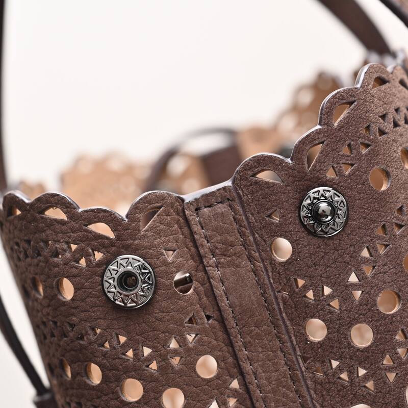 Burberry Brown shoulder bag — Premium Replica