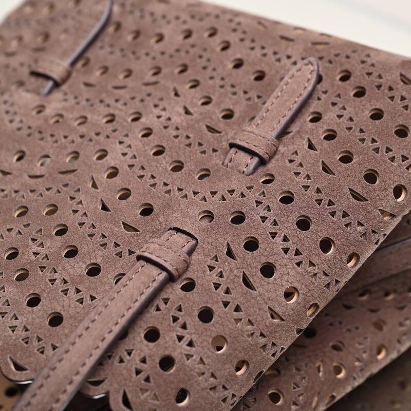 Burberry Brown shoulder bag — Premium Replica