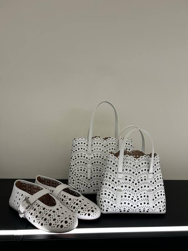 Burberry White shoulder bag — Premium Replica