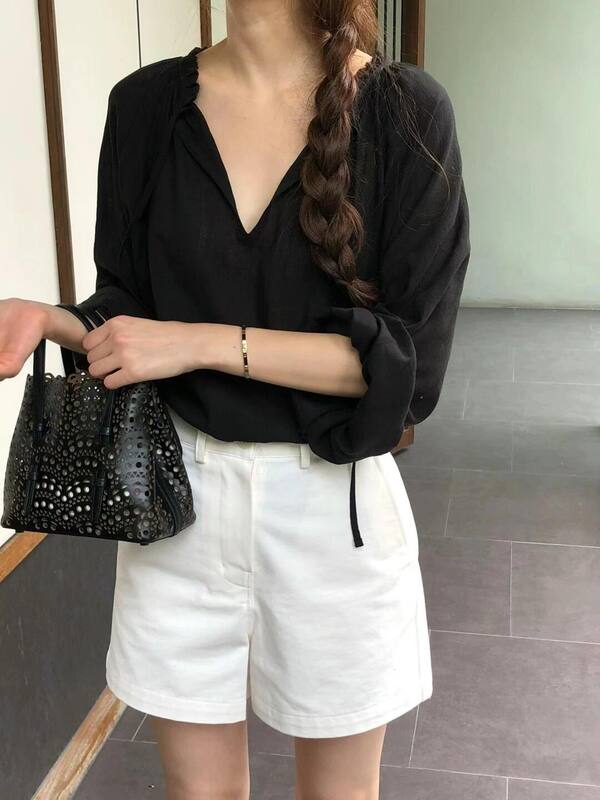 Burberry Black shoulder bag — 1:1 Replica