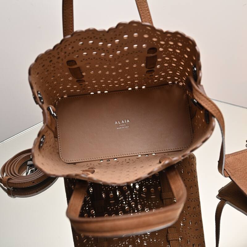 Burberry Brown 25x18x10cm shoulder bag — 1:1 Replica