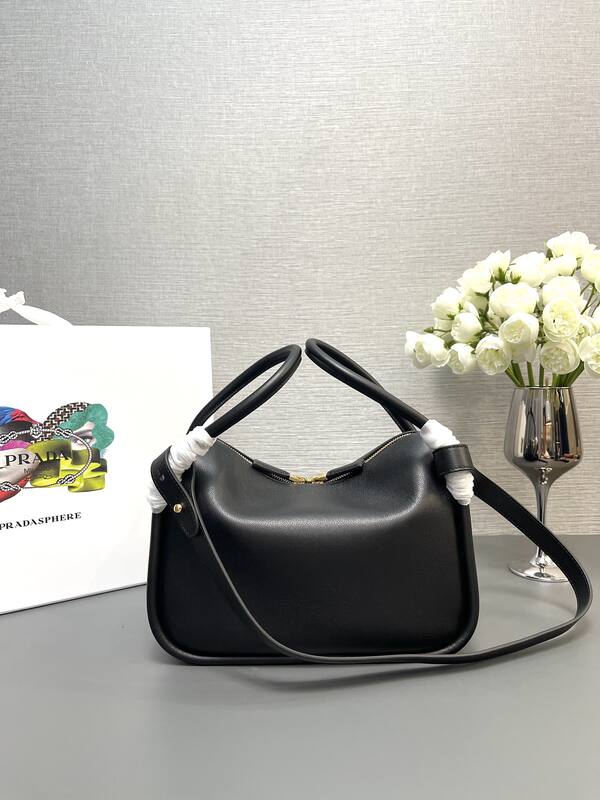 Prada Black shoulder bag — AAA Quality Replica