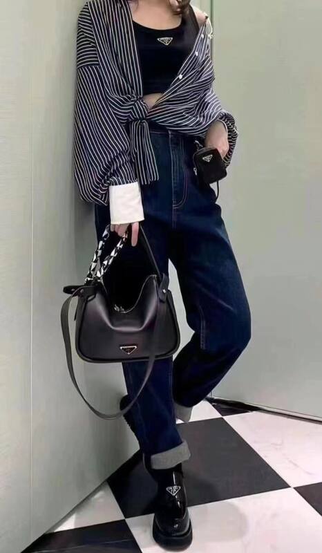 Prada Brown 25x18x10cm shoulder bag — AAA Quality Replica