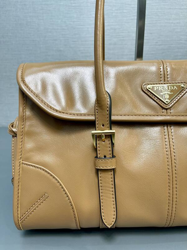 Prada Caramel brown leather 31x15x12cm shoulder — Top Quality Replica