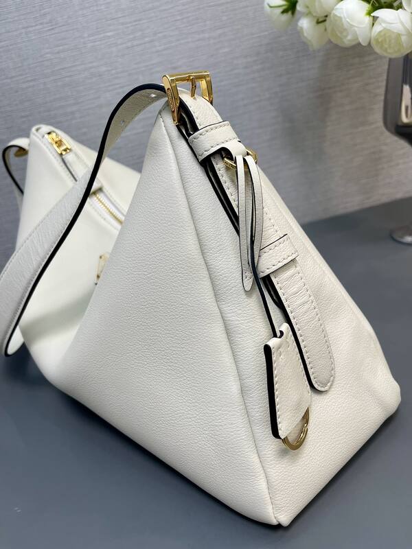 Prada White shoulder bag — Premium Replica
