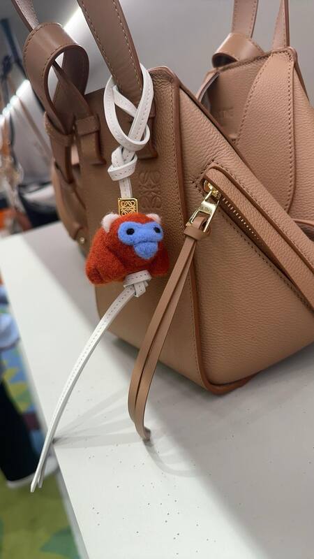Loewe Brown shoulder bag — Top Quality Replica