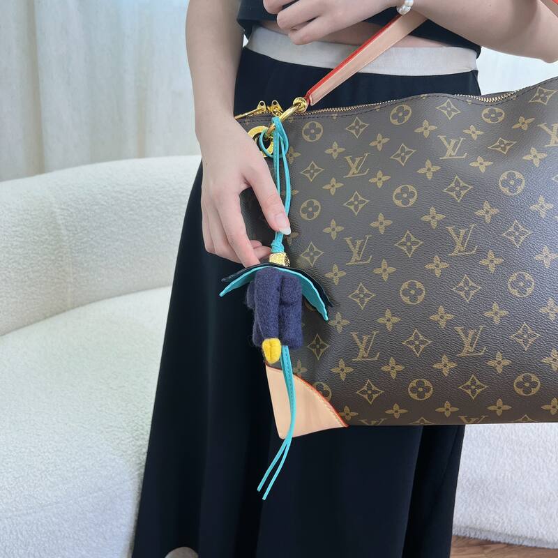 Loewe Green shoulder bag — 1:1 Replica
