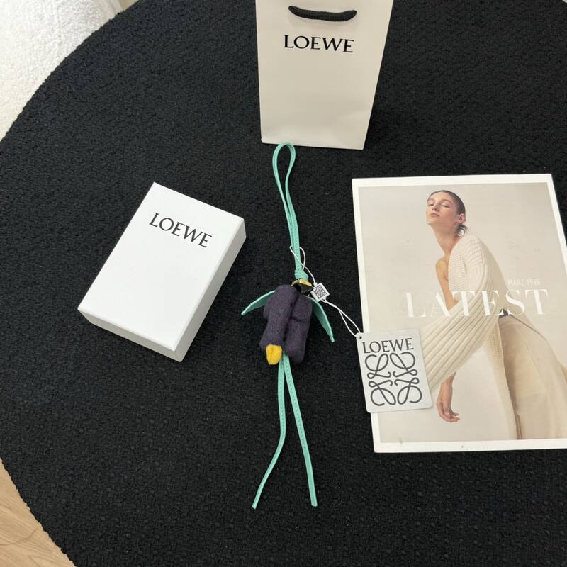 Loewe Green shoulder bag — 1:1 Replica