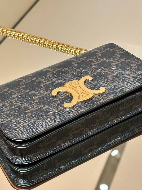 Celine Pochette shoulder bag — Premium Replica