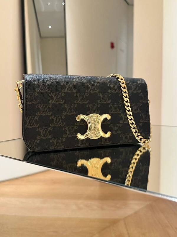 Celine Pochette shoulder bag — Premium Replica