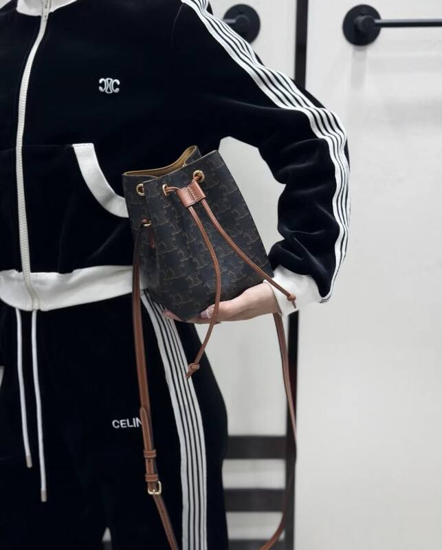 Celine shoulder bag — Top Quality Replica