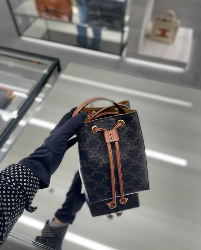 Celine shoulder bag — Top Quality Replica