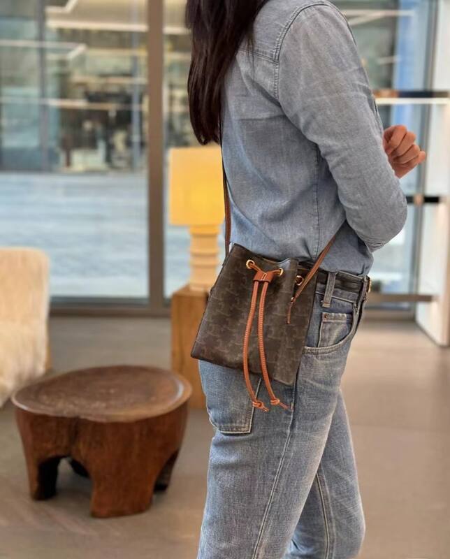 Celine shoulder bag — Top Quality Replica