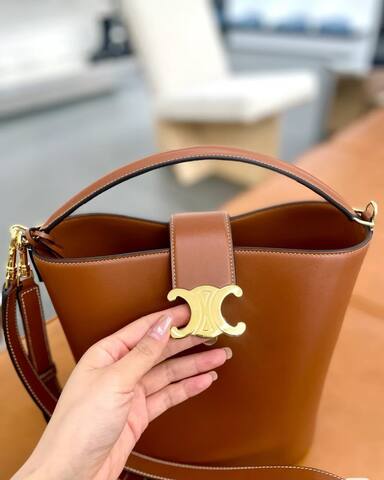 Celine shoulder bag 1 1 Replica