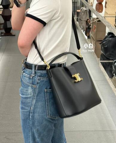Celine shoulder bag 1 1 Replica