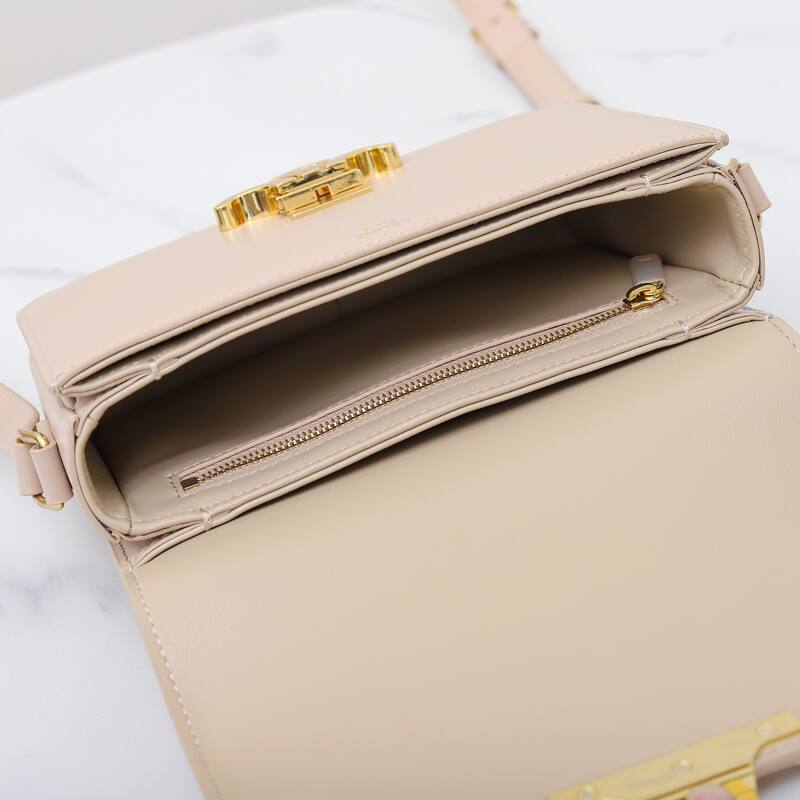 Celine shoulder bag — Top Quality Replica