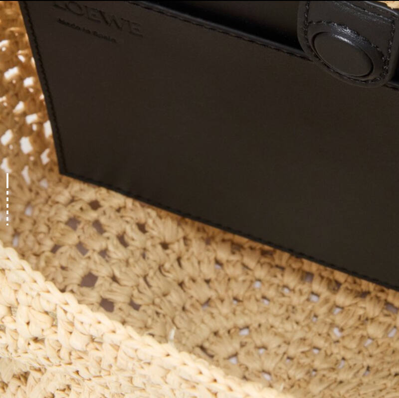 Loewe Black shoulder bag — AAA Quality Replica