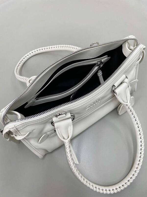 Miu Miu White shoulder bag — AAA Quality Replica