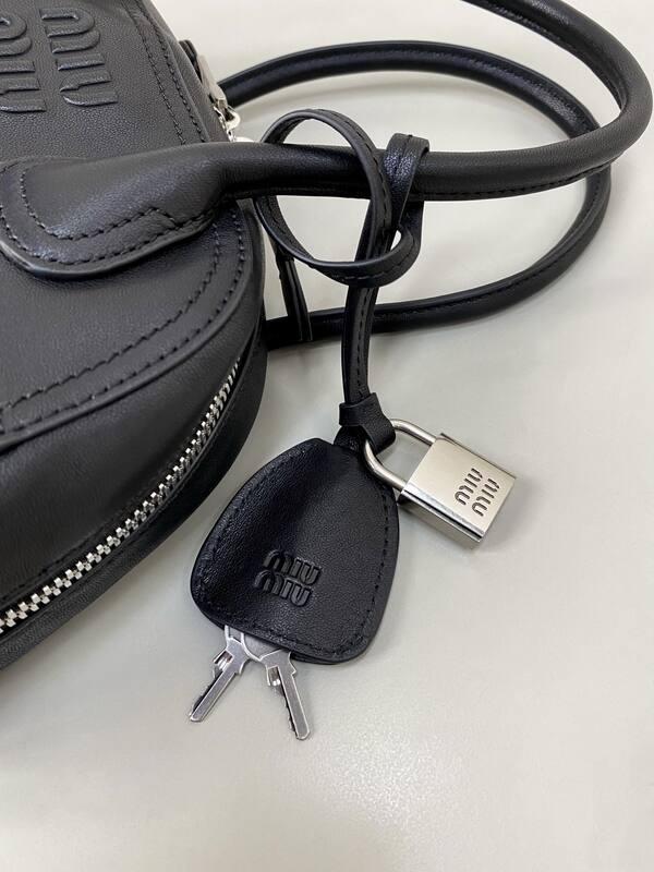Miu Miu Black shoulder bag — Premium Replica