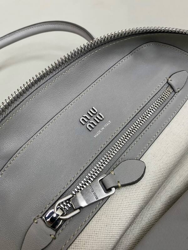 Miu Miu Gray shoulder bag — 1:1 Replica