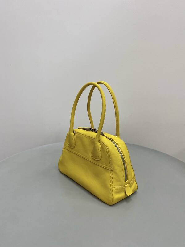 Miu Miu shoulder bag — AAA Quality Replica