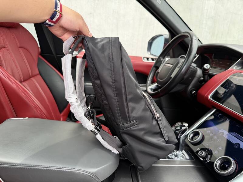Burberry Black Nylon 30x40x15cm backpack — AAA Quality Replica