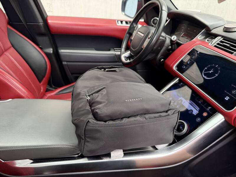 Burberry Black Nylon 30x40x15cm backpack — AAA Quality Replica