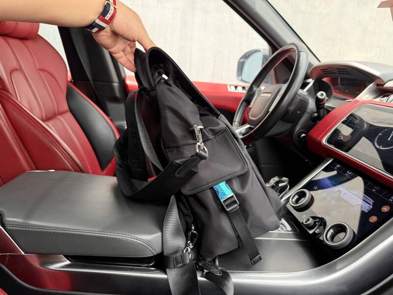 Prada Nylon black 39x40x15cm backpack — Premium Replica