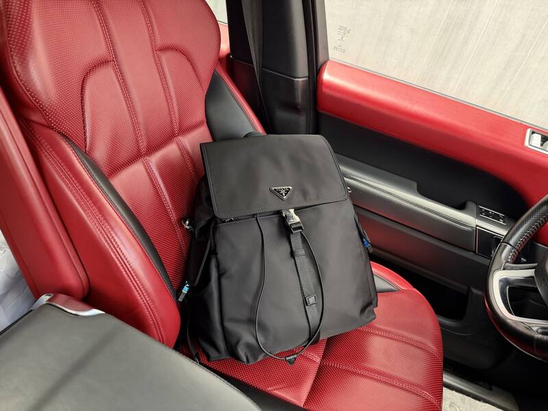 Prada Nylon black 39x40x15cm backpack — Premium Replica