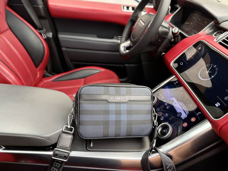 Burberry shoulder bag — Top Quality Replica