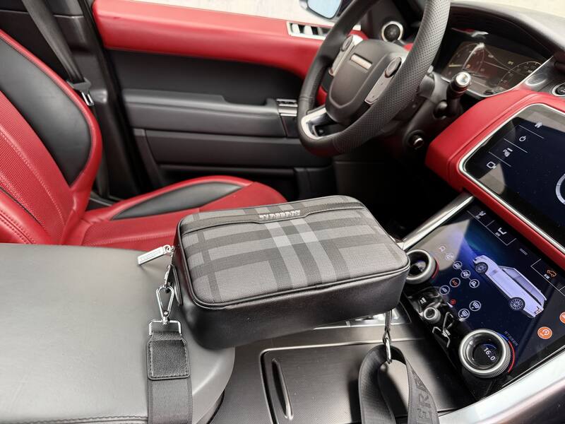 Burberry shoulder bag — Premium Replica