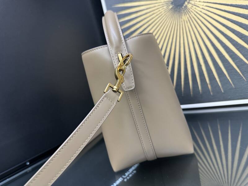 Saint Laurent everyday — 1:1 Replica