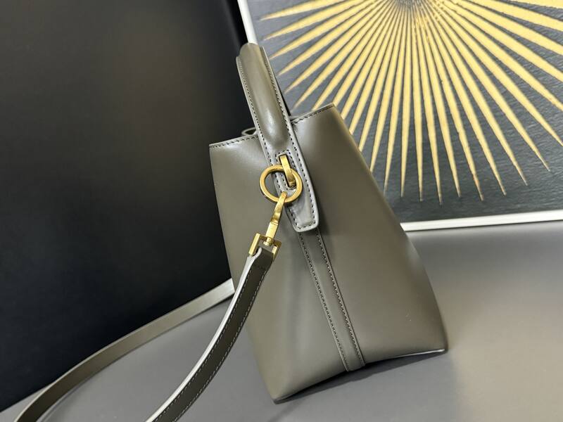 Saint Laurent everyday — Top Quality Replica