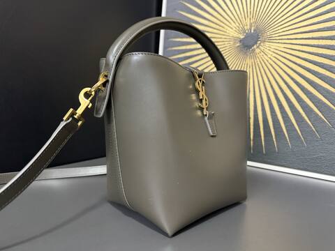 Saint Laurent everyday Top Quality Replica
