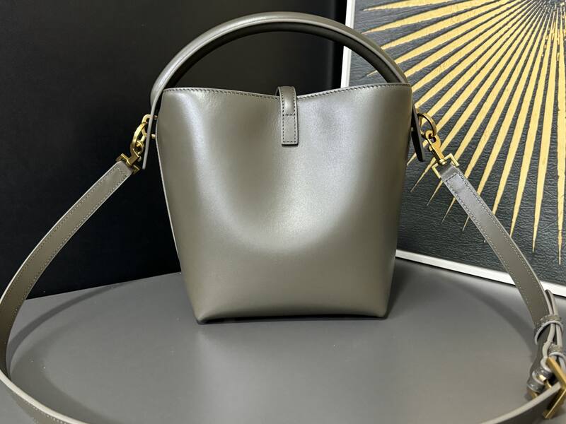 Saint Laurent everyday — Top Quality Replica