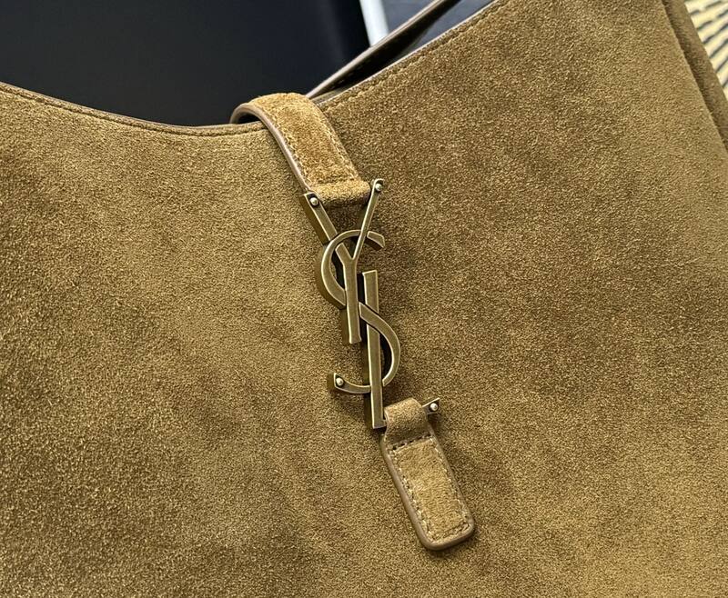 Saint Laurent everyday — 1:1 Replica