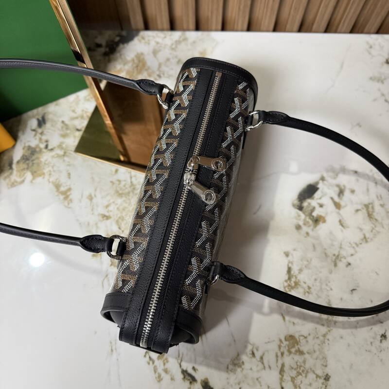 Goyard Black shoulder bag — AAA Quality Replica