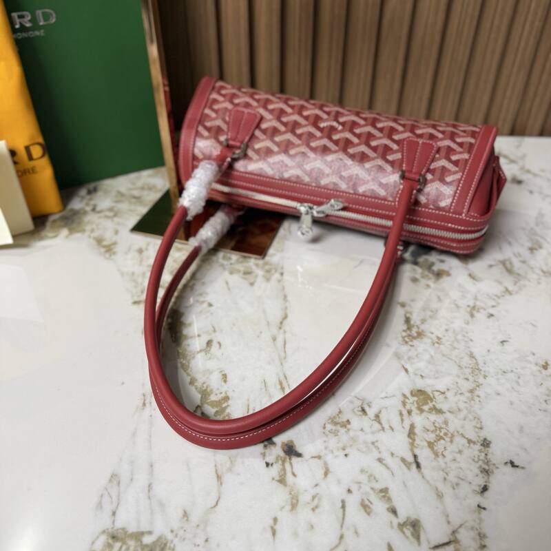 Goyard Red shoulder bag — AAA Quality Replica