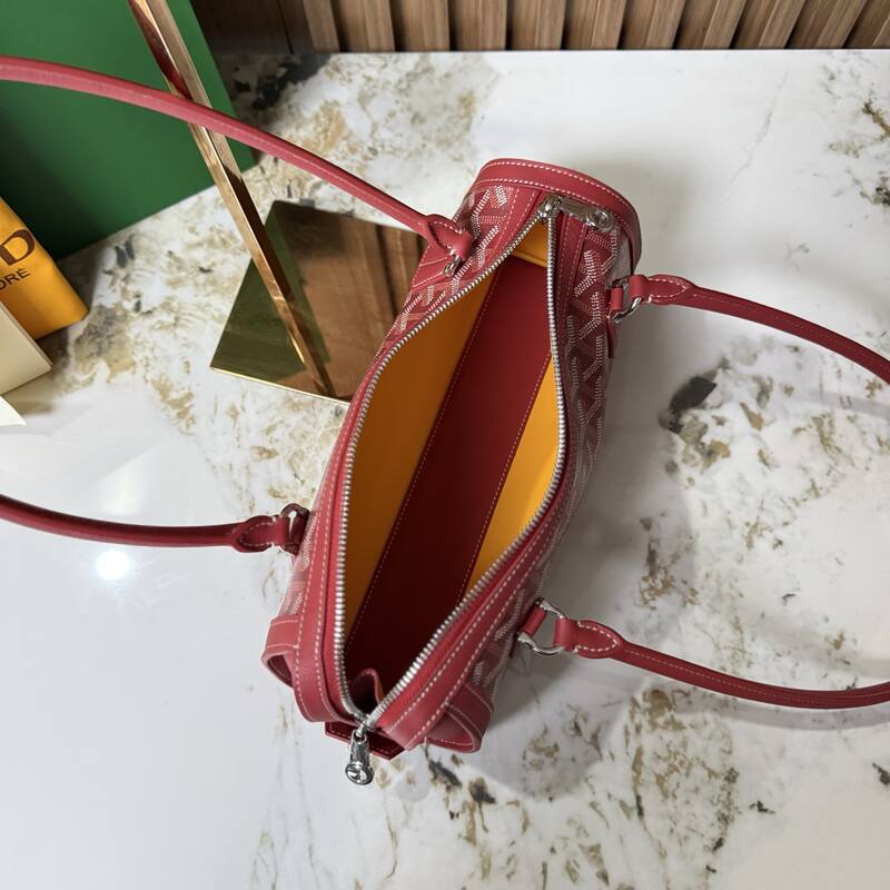 Goyard Red shoulder bag — AAA Quality Replica